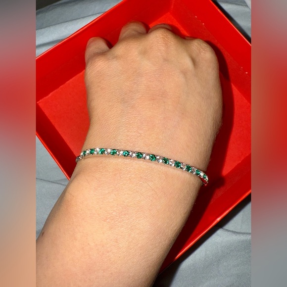 Emerald Gemstone Sterling Silver Bolo Bracelet - Picture 2 of 12